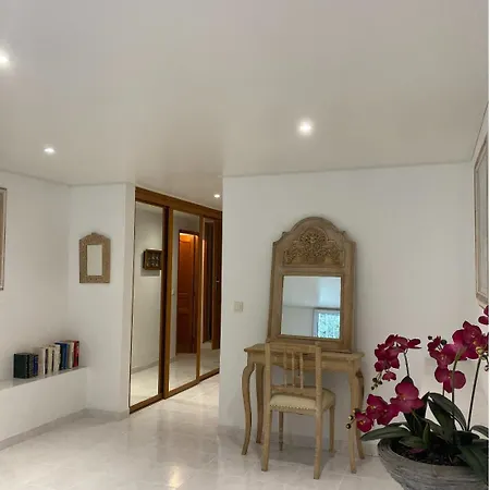 Appartement T3 Avec Jardin Et Piscine Privee à Velaux Extérieur photo