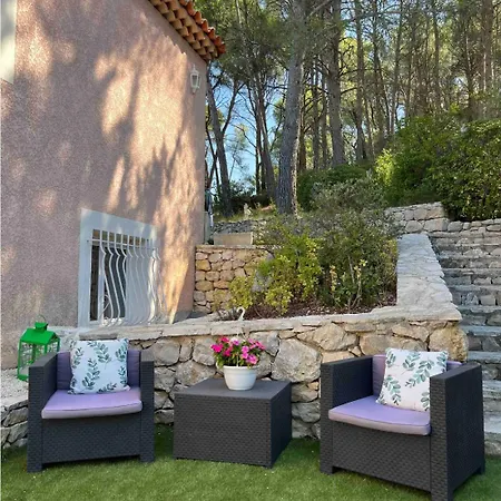 Appartement T3 Avec Jardin Et Piscine Privee à Velaux Extérieur photo