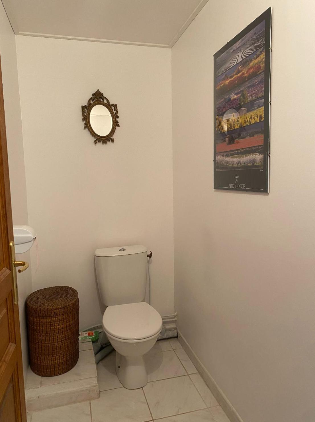 Appartement T3 Avec Jardin Et Piscine Privee *